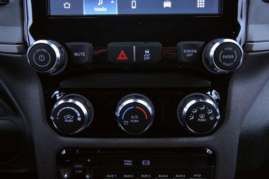 New 2026 RAM 5500 Tradesman w/ Chrome Appearance Group image 32