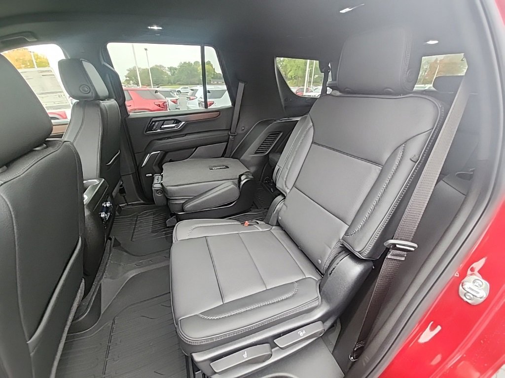 New 2026 GMC Yukon Denali w/ Sun & Power Step Package image 17