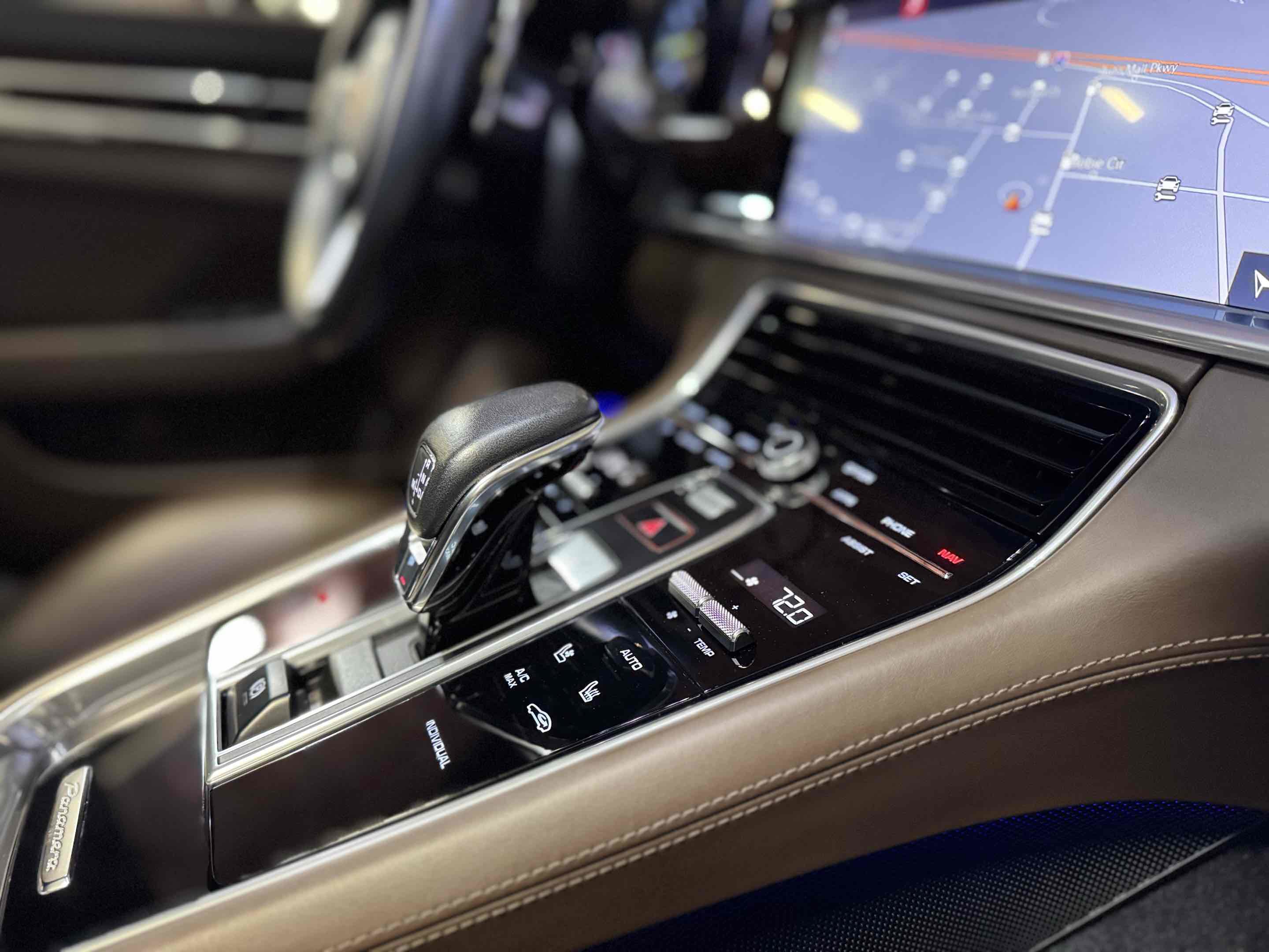 Used 2019 Porsche Panamera Turbo S Executive image 39