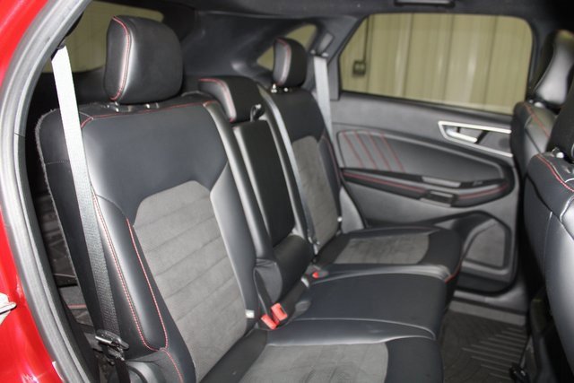 Used 2022 Ford Edge ST-Line image 26