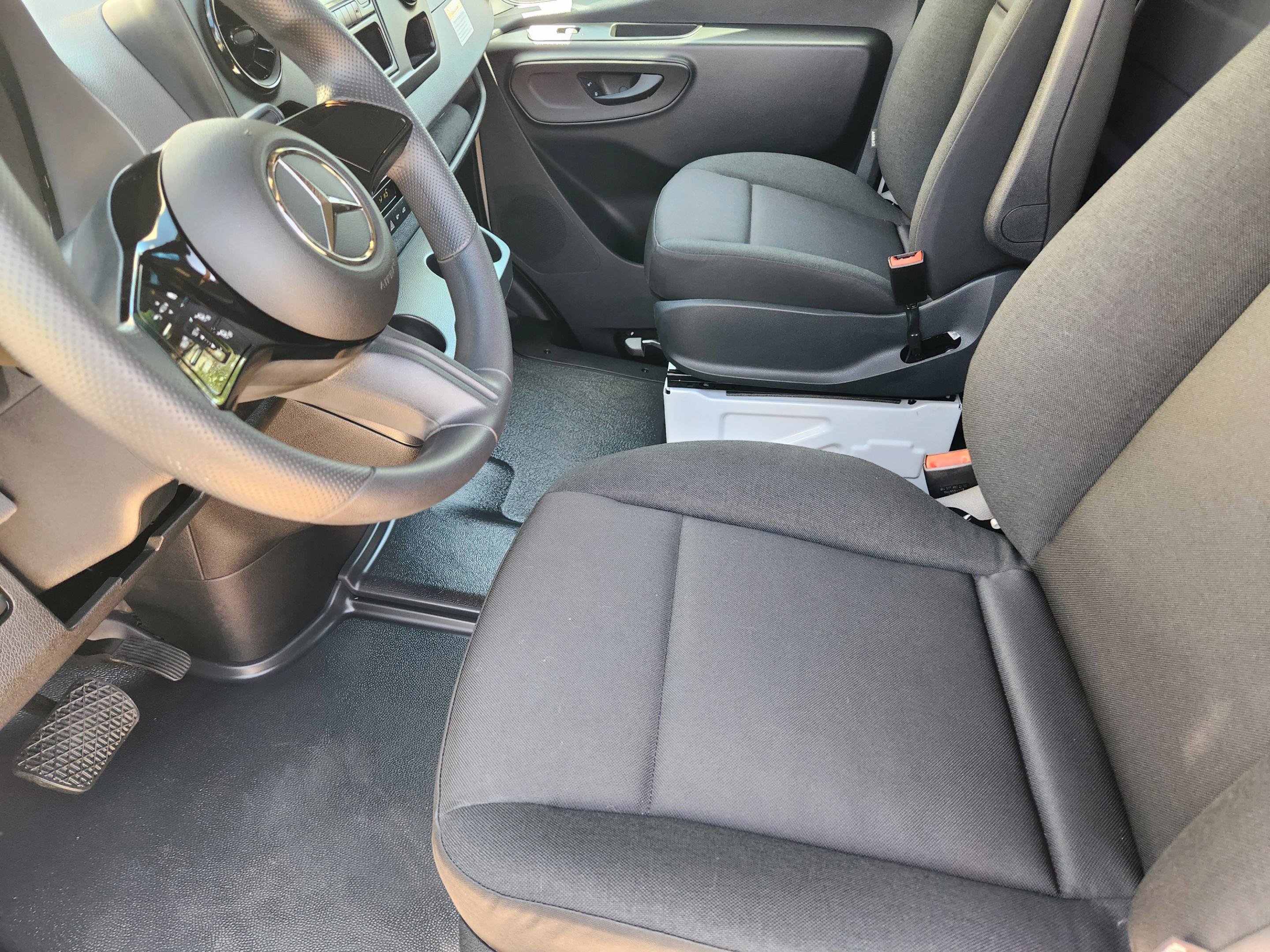 Certified 2025 Mercedes-Benz Sprinter 2500 image 6