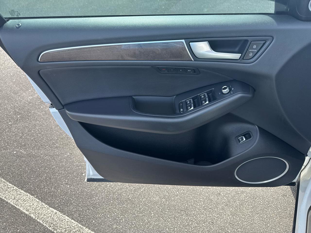 Used 2016 Audi Q5 2.0T Premium Plus w/ Technology Package image 20