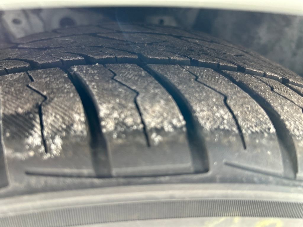 Used 2020 Toyota Avalon TRD image 29