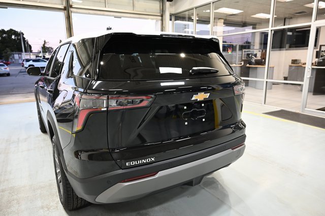 New 2026 Chevrolet Equinox LT w/ Convenience Package II image 6
