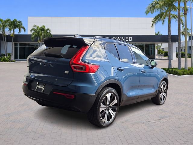 Used 2023 Volvo XC40 Recharge Plus image 7