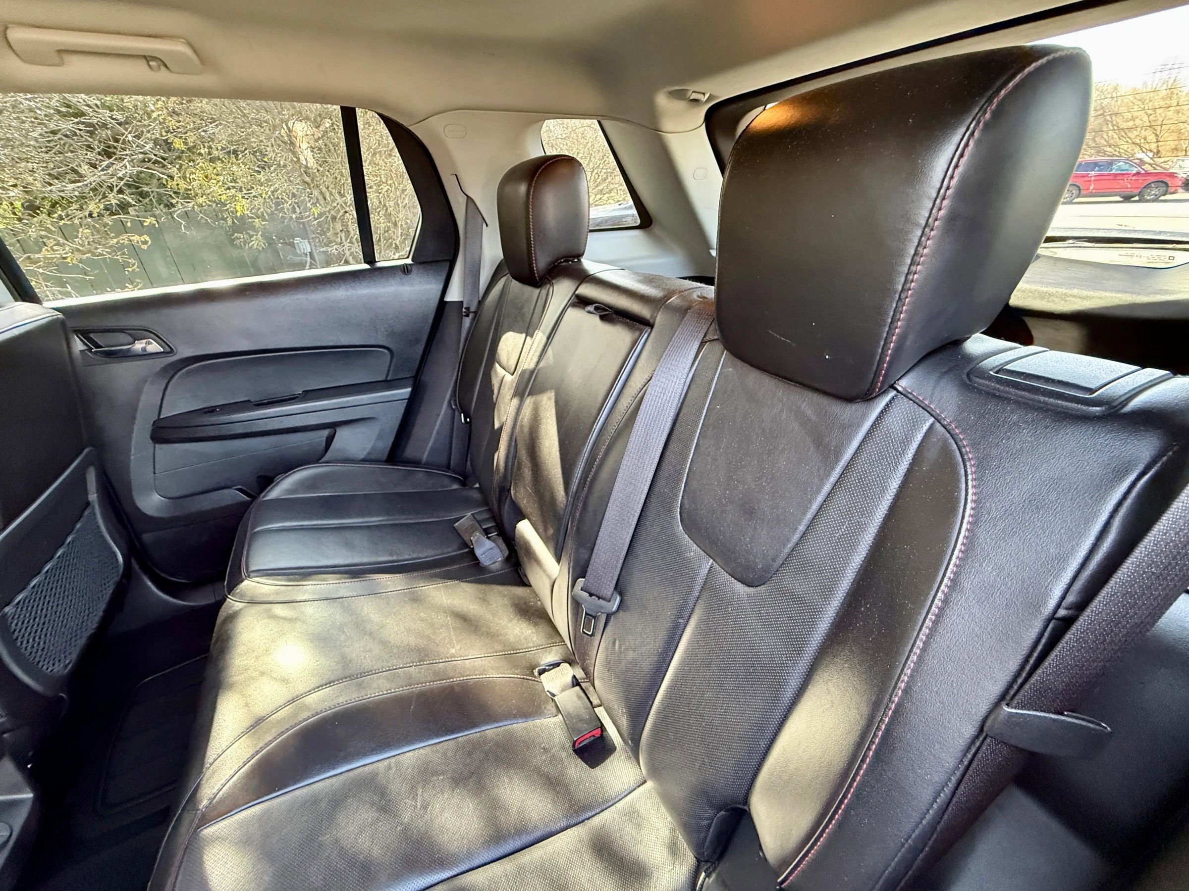 Used 2011 GMC Terrain SLT AWD/4WD image 27