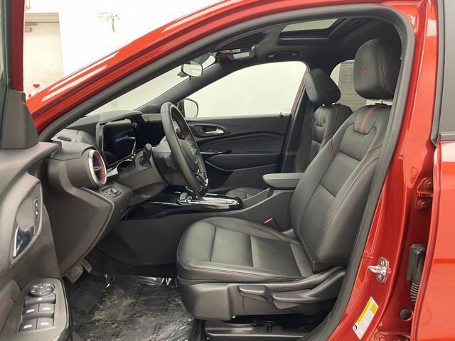 Certified 2024 Chevrolet Trax RS w/ Sunroof Package image 11