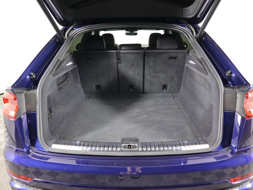 Used 2020 Audi Q8 Premium Plus image 29