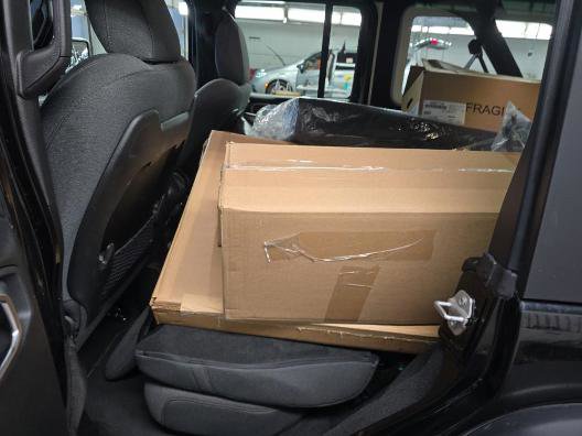 Used 2024 Jeep Wrangler Unlimited Rubicon w/ Capability Package image 6