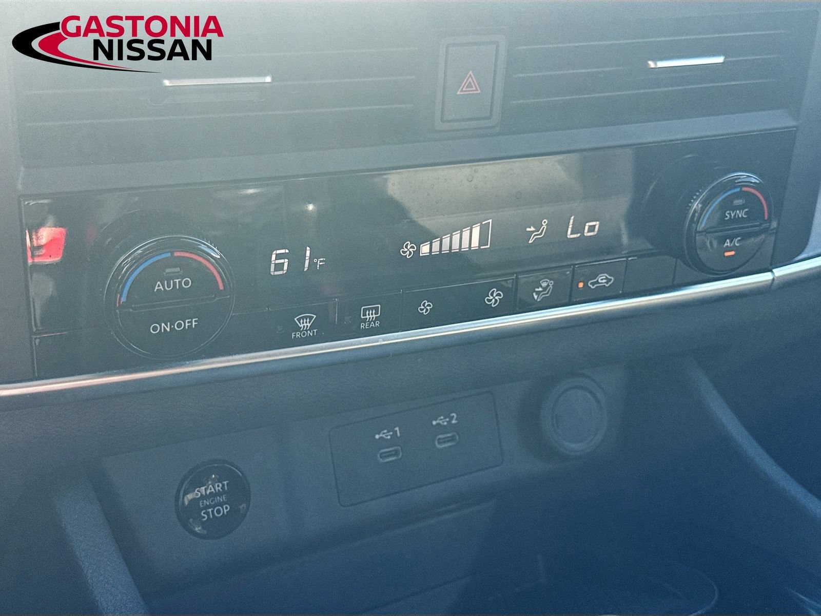 Used 2024 Nissan Rogue SV AWD/4WD image 19