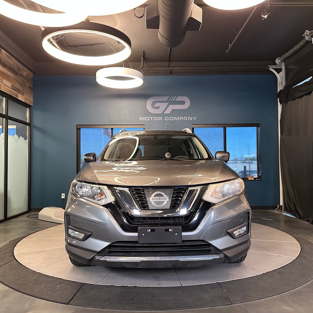 Used 2017 Nissan Rogue SV FWD image 8