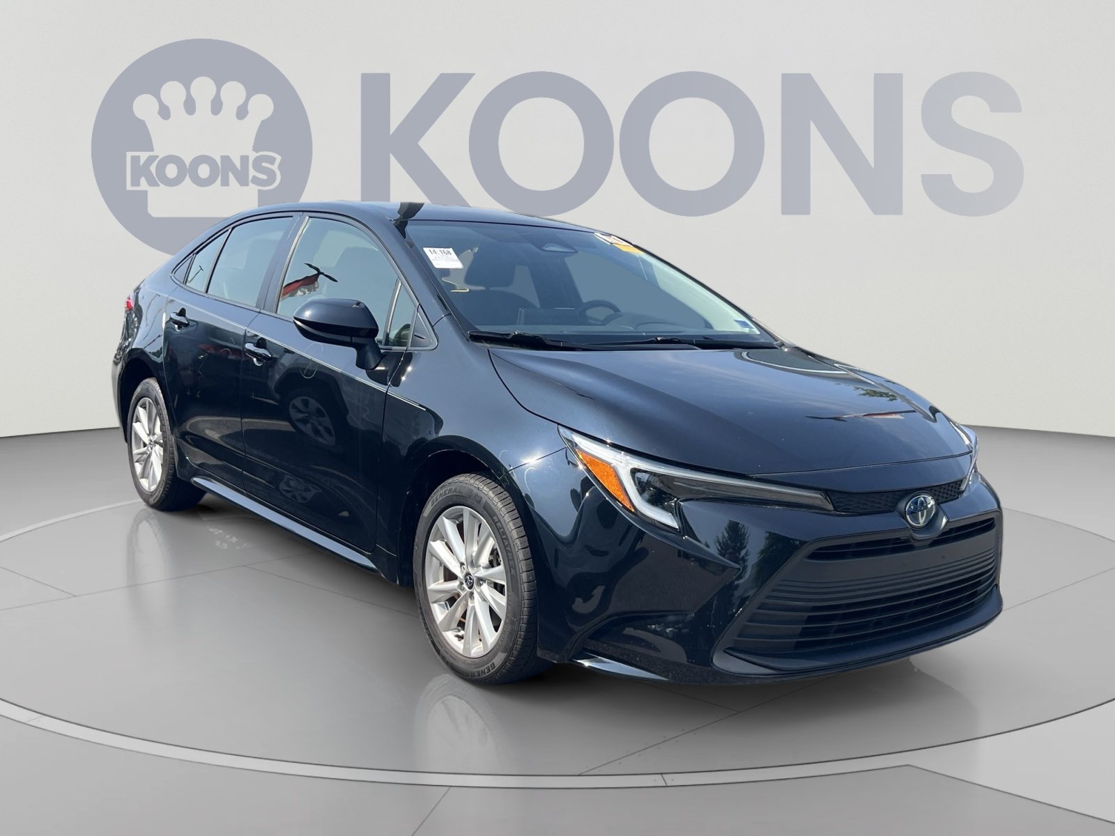 Used 2024 Toyota Corolla LE w/ LE Convenience Package FWD image 7
