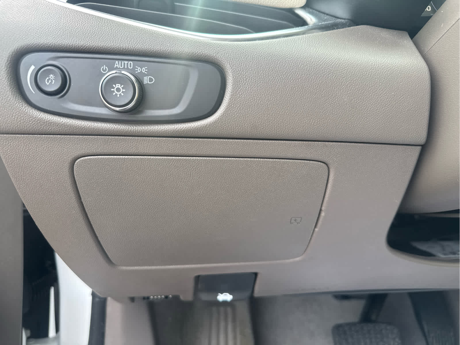 Used 2024 Chevrolet Malibu LT image 24