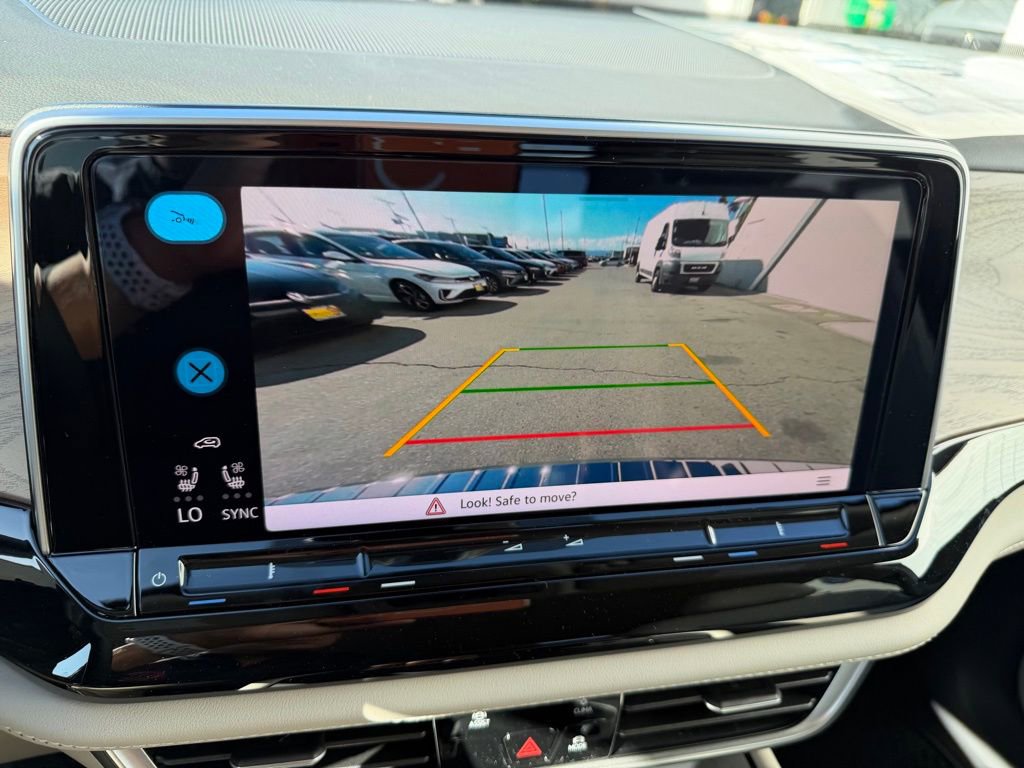 New 2026 Volkswagen Atlas SE image 23