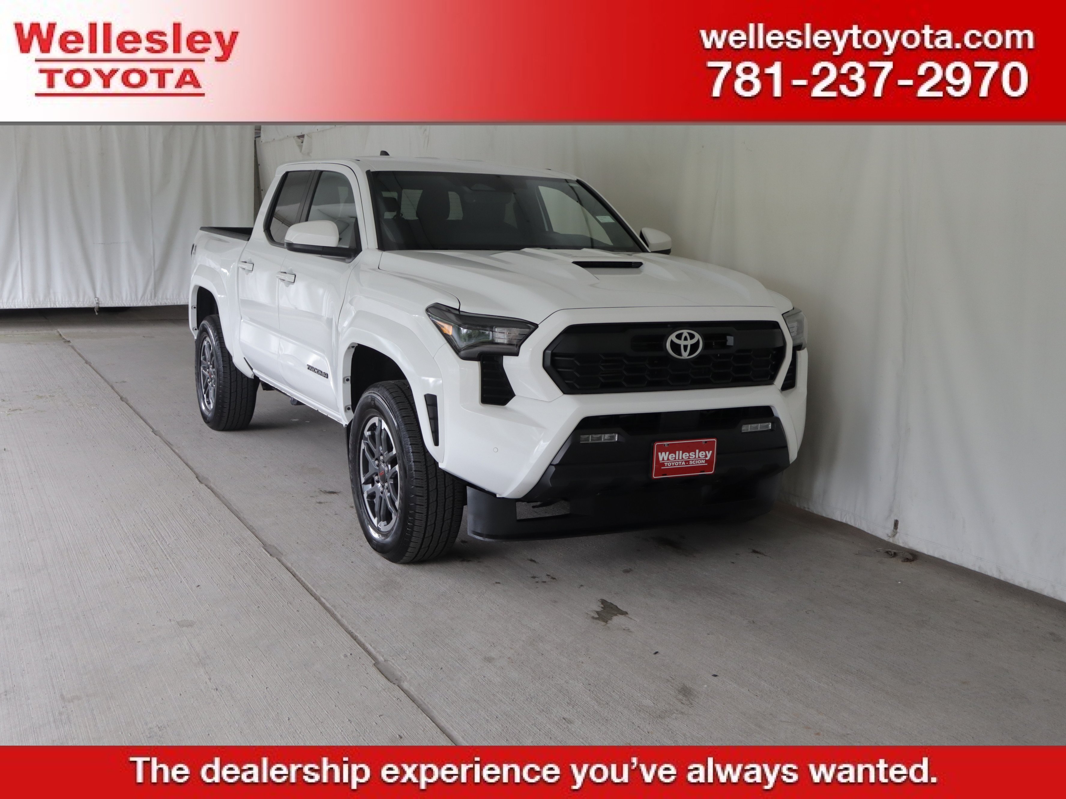 Used 2024 Toyota Tacoma TRD Sport w/ TRD Sport Upgrade Package