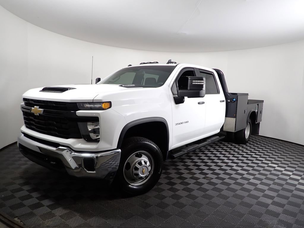 Used 2024 Chevrolet Silverado 3500 W/T w/ WT Convenience Package image 2