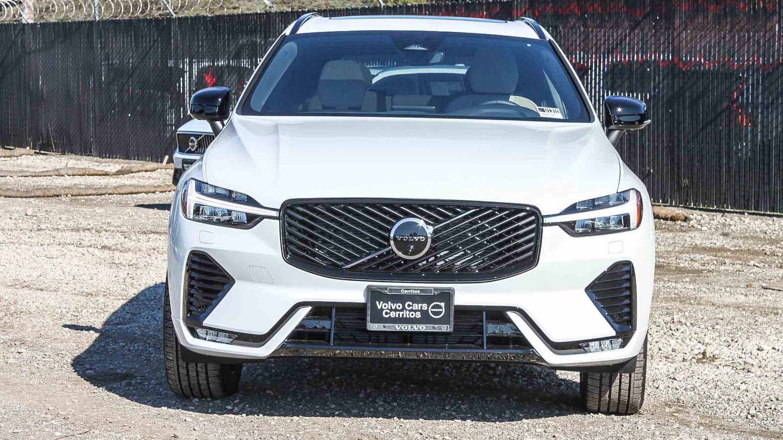New 2026 Volvo XC60 B5 Plus w/ Climate Package PRO AWD/4WD image 16