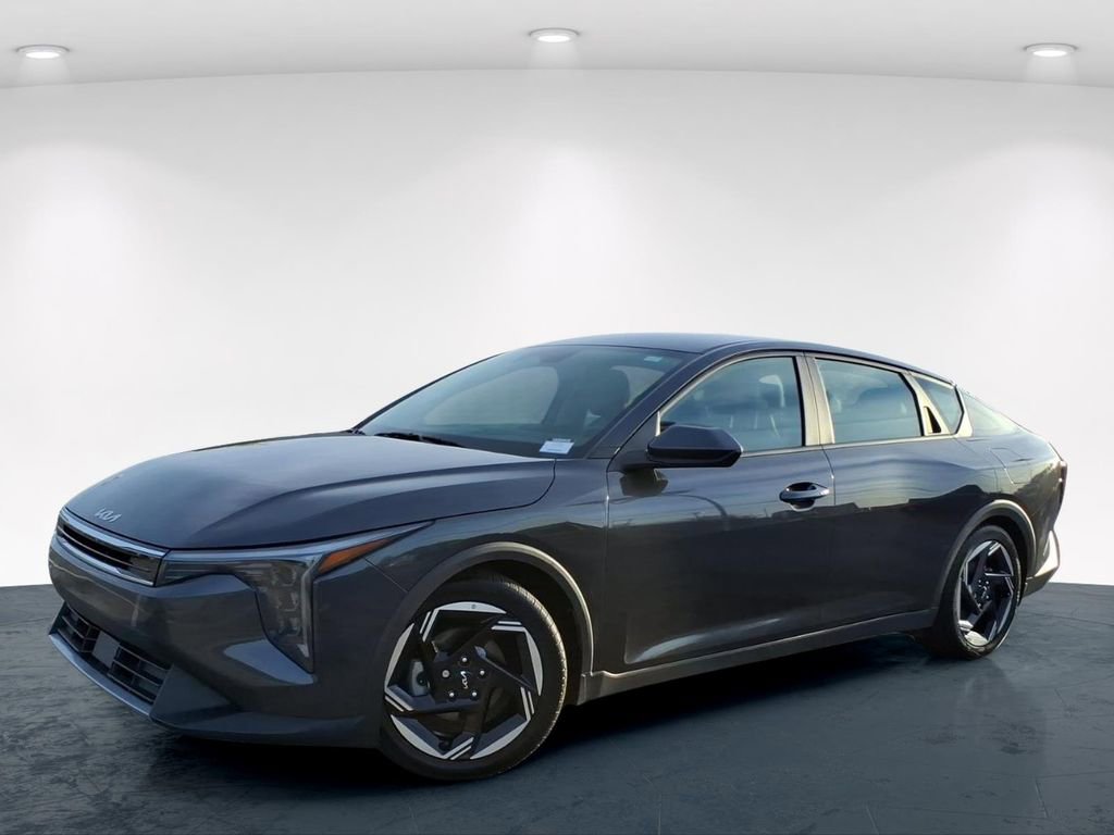 Used 2025 Kia K4 EX image 2