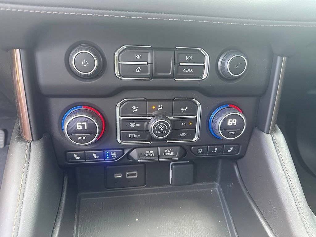 Used 2023 Chevrolet Tahoe High Country AWD/4WD image 22