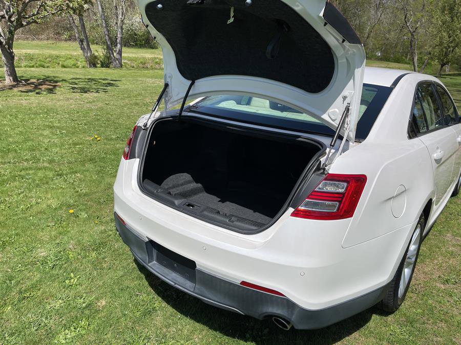 Used 2014 Ford Taurus SEL w/ Equipment Group 201A image 29