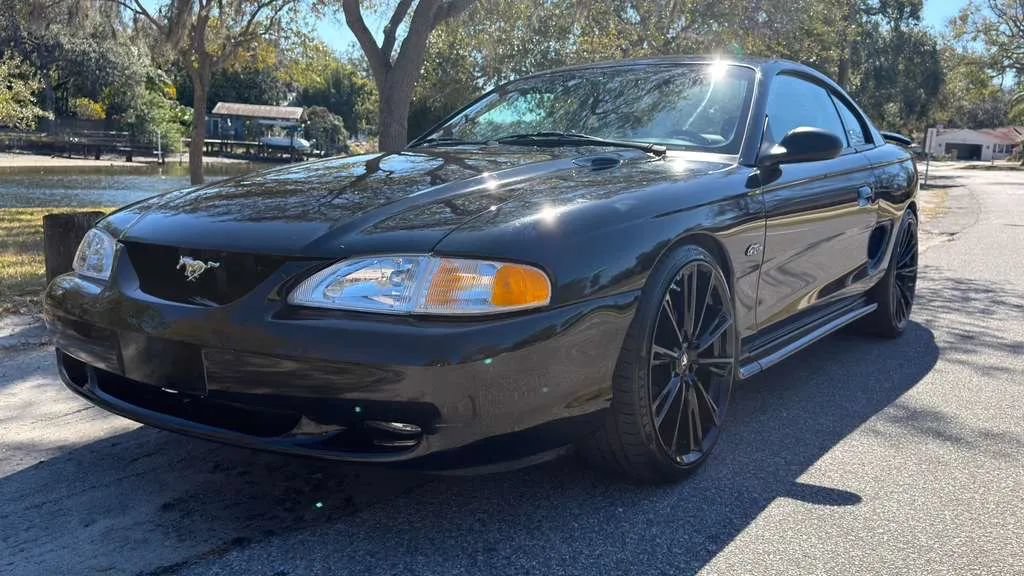 Used 1998 Ford Mustang GT RWD image 19