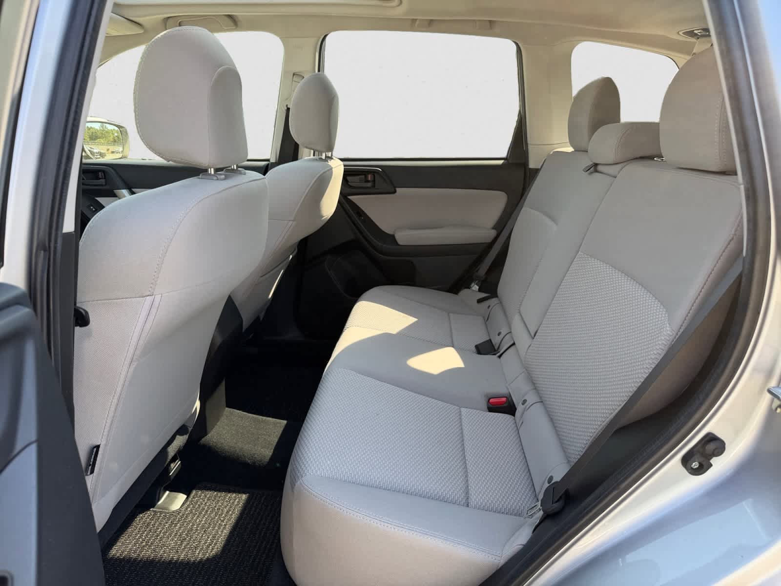 Used 2015 Subaru Forester 2.5i Premium AWD/4WD image 11