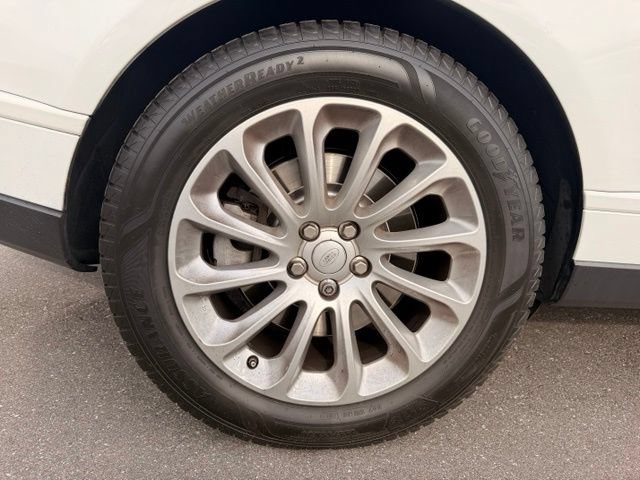 Used 2018 Land Rover Range Rover HSE AWD/4WD image 19
