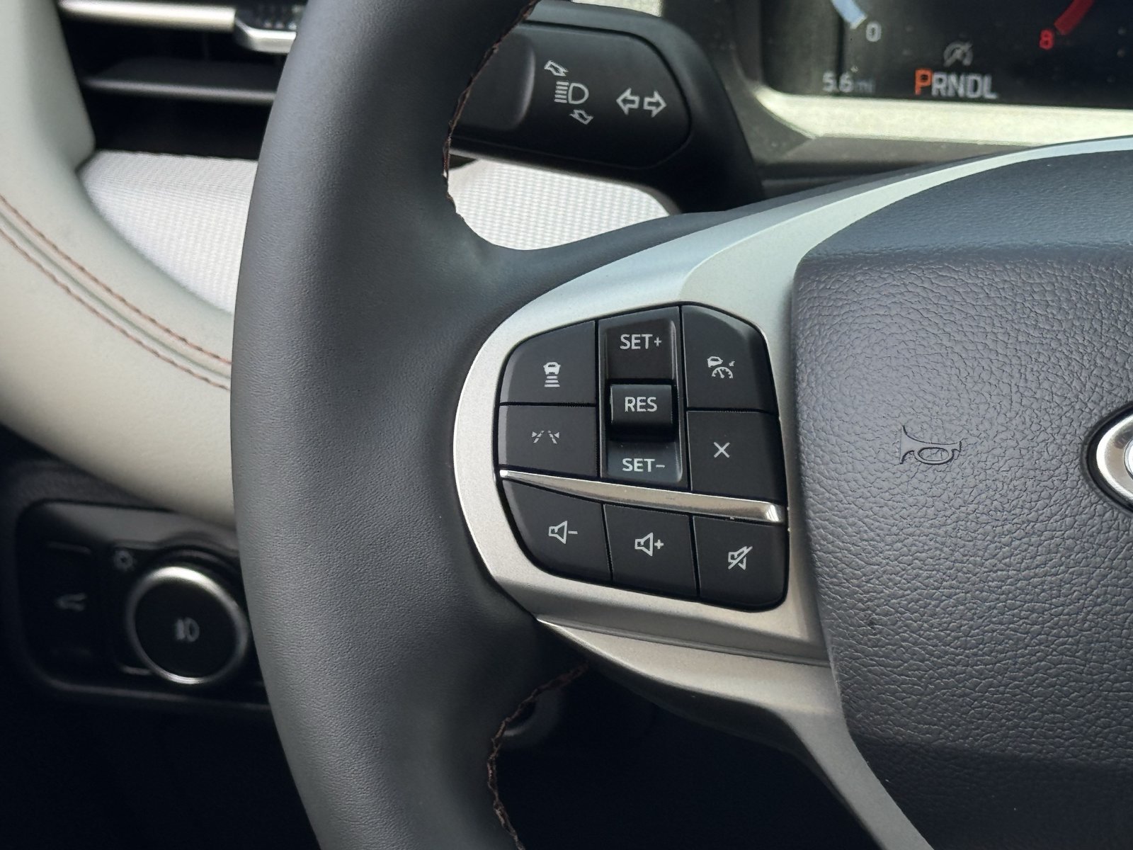 New 2026 Ford Explorer Active w/ Active Comfort Package RWD image 12