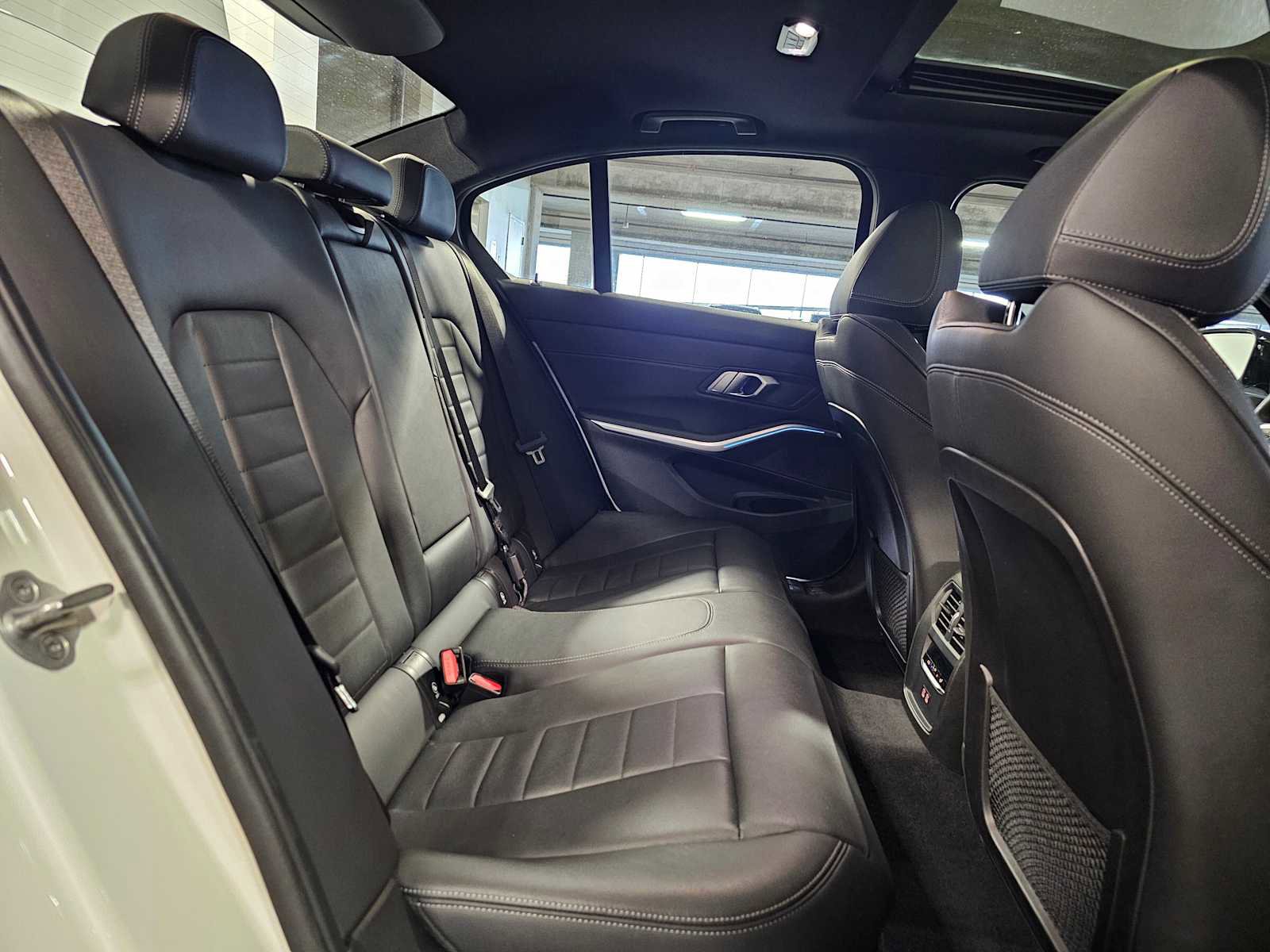 Used 2022 BMW 330e xDrive w/ M Sport Package AWD/4WD image 37