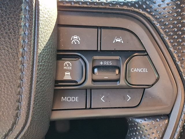 Used 2025 Toyota Tacoma SR5 AWD/4WD image 21