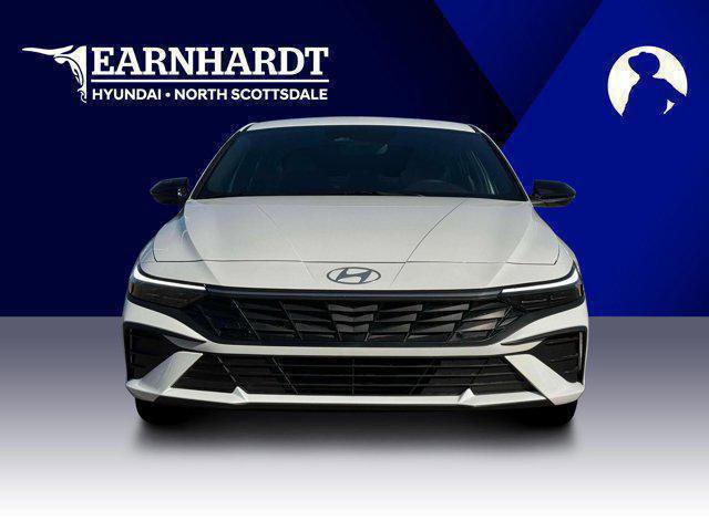 New 2025 Hyundai Elantra SEL image 12