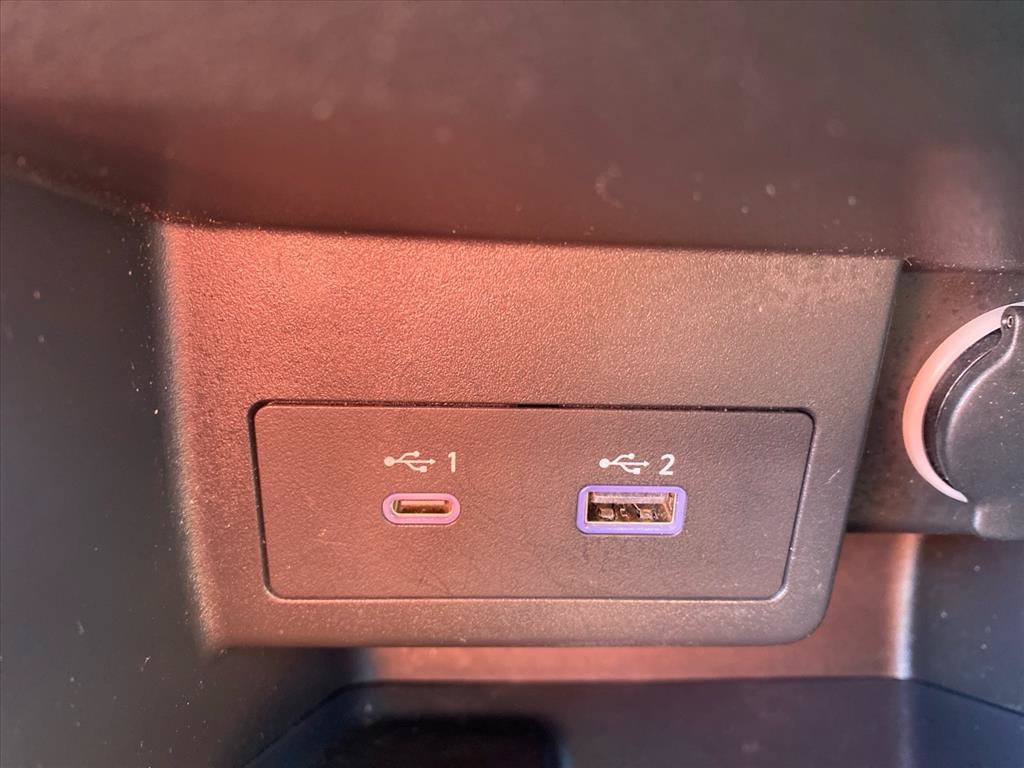 Used 2022 Nissan Kicks SV FWD image 10