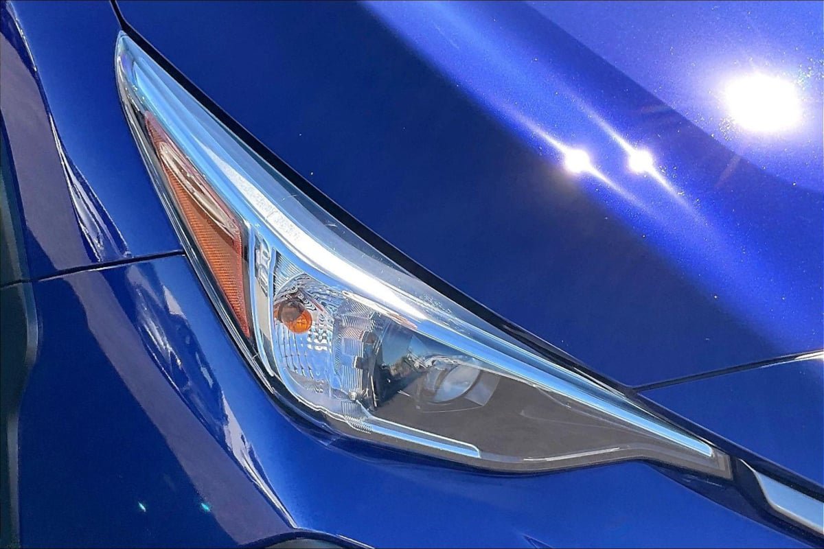 Used 2025 Subaru Crosstrek 2.5i Premium AWD/4WD image 24