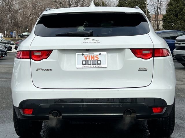 Used 2019 Jaguar F-PACE Premium image 22