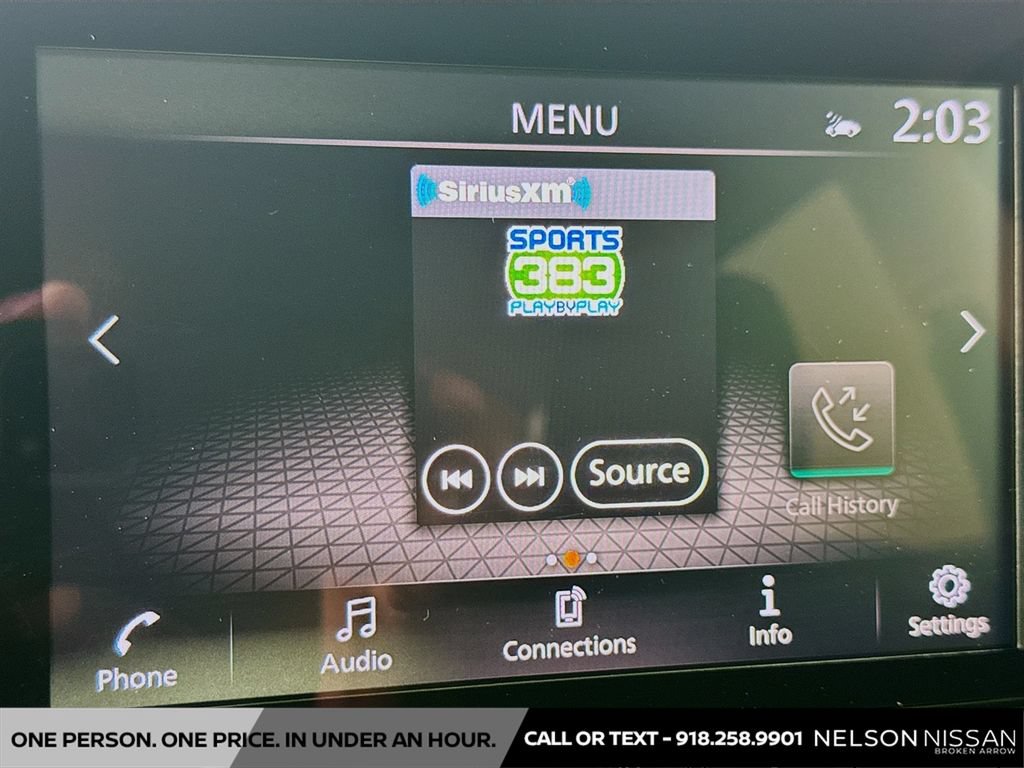 Used 2022 Nissan Pathfinder SV FWD image 14