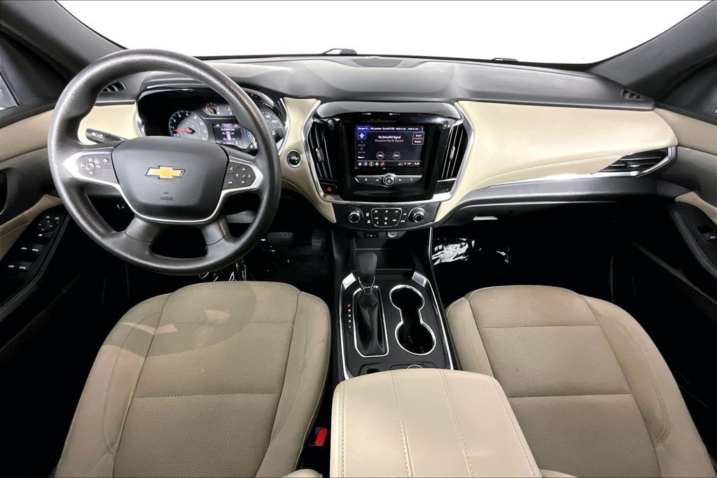 Used 2023 Chevrolet Traverse LS FWD image 15