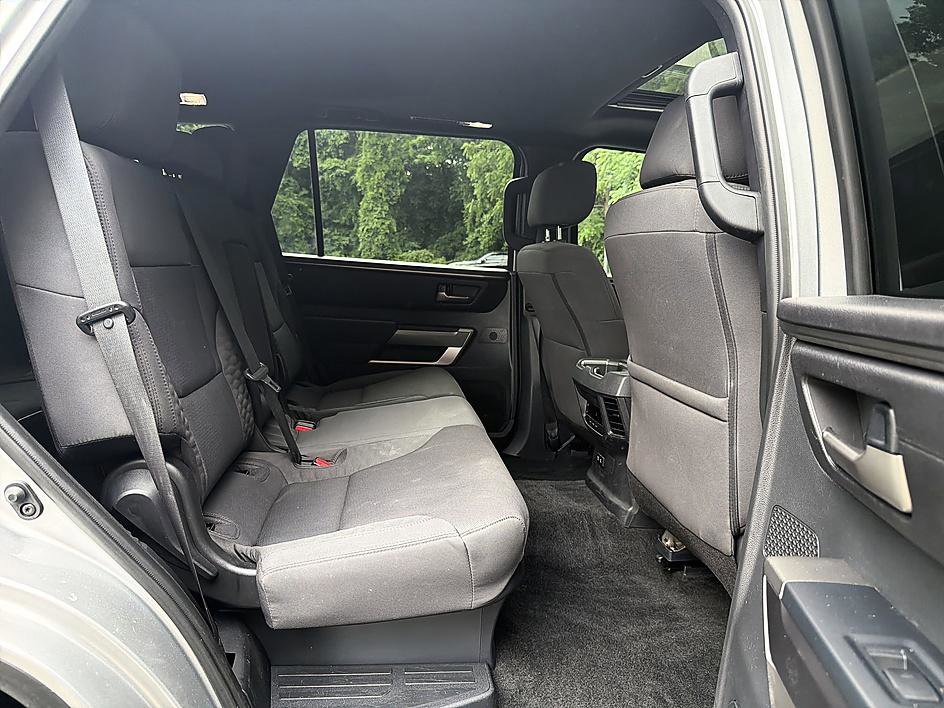 Used 2025 Toyota Sequoia SR5 AWD/4WD image 21