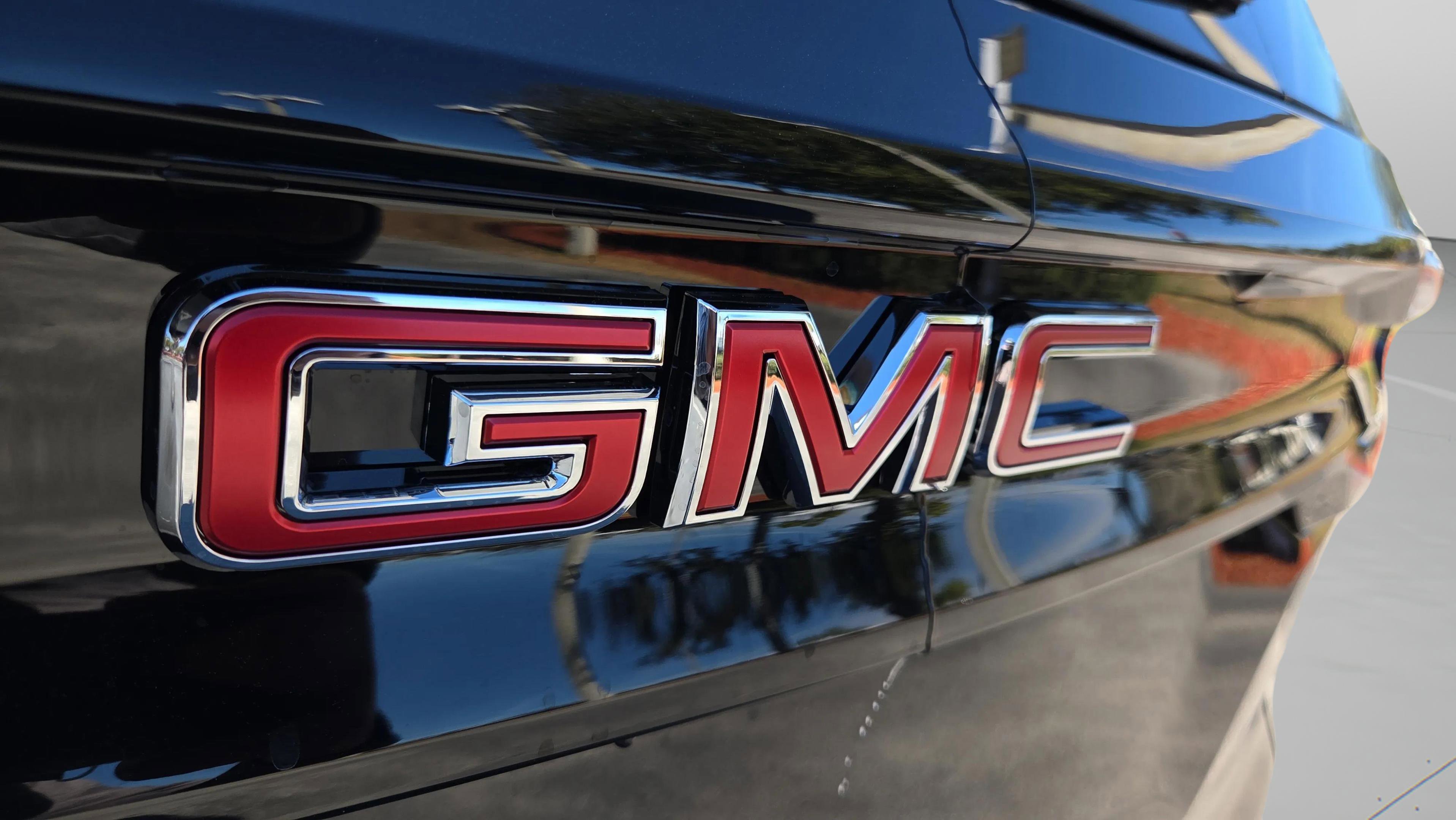 New 2026 GMC Acadia AT4 w/ Luxury Package AWD/4WD image 31