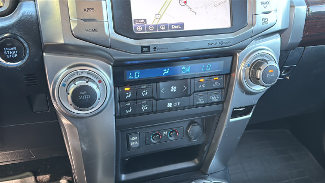Used 2016 Toyota 4Runner Limited AWD/4WD image 31
