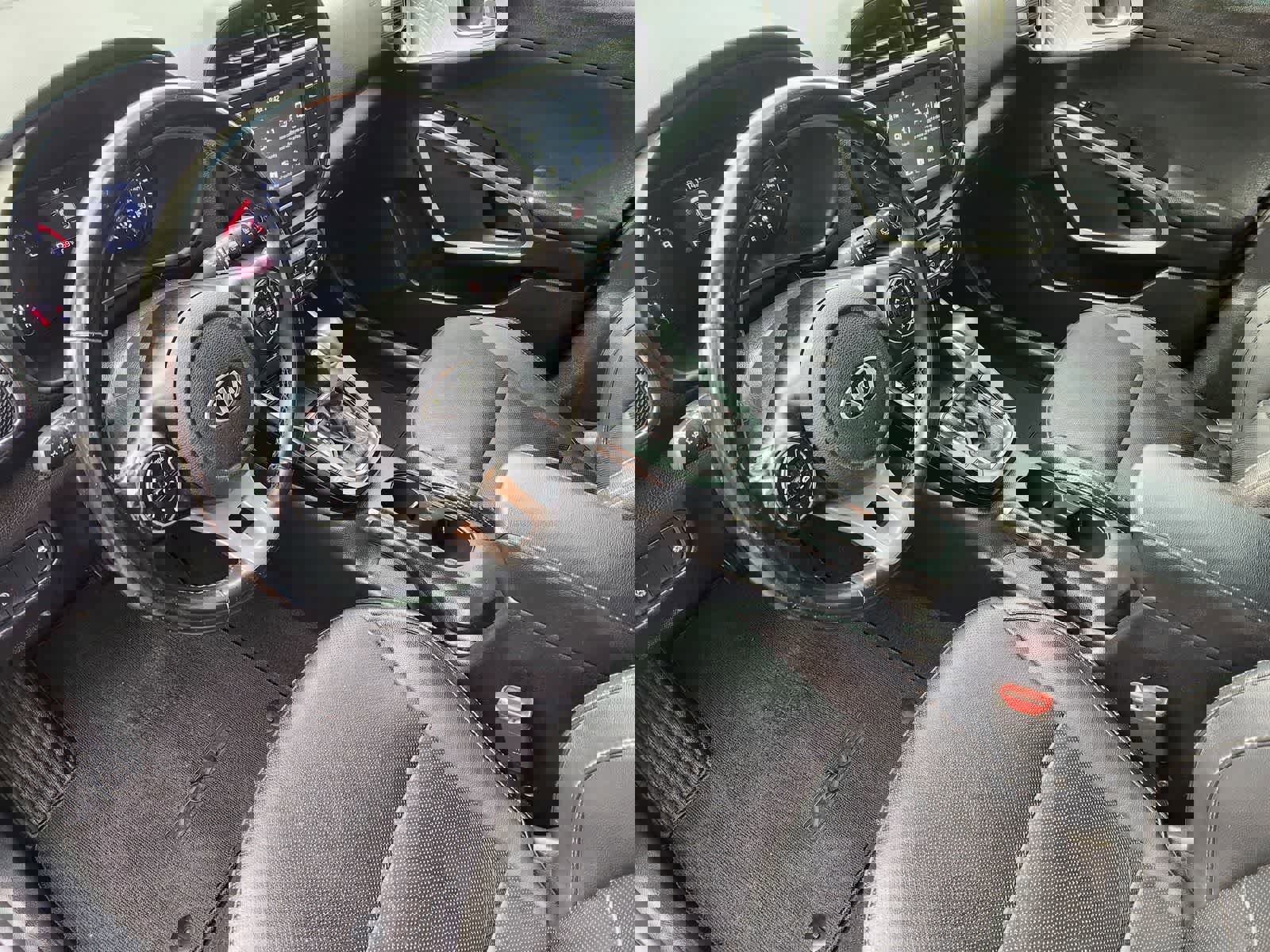 Used 2020 Kia Soul X-Line image 2