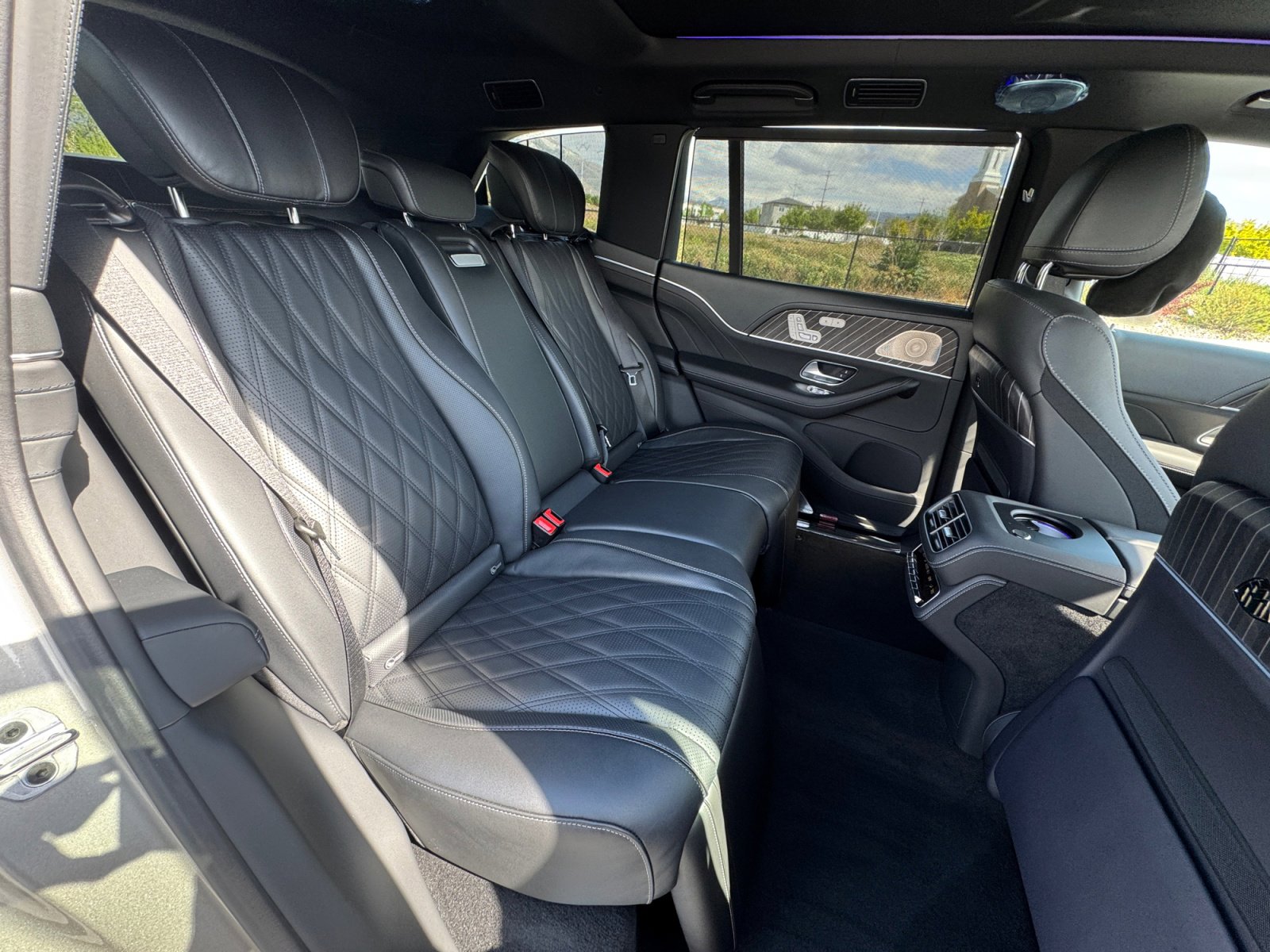 New 2026 Mercedes-Benz Maybach GLS 600 4MATIC image 17