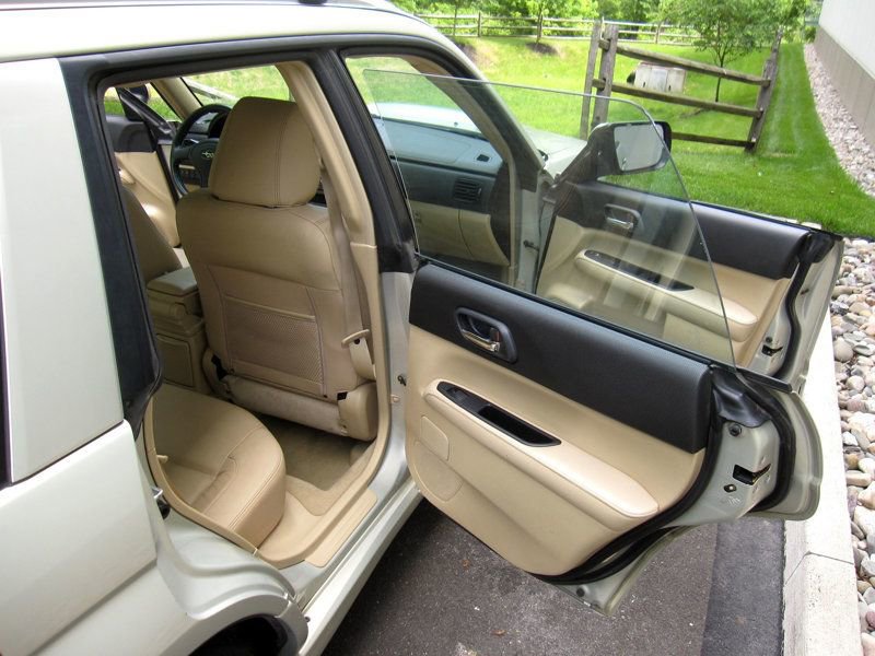 Used 2006 Subaru Forester 2.5XT Limited AWD/4WD image 25