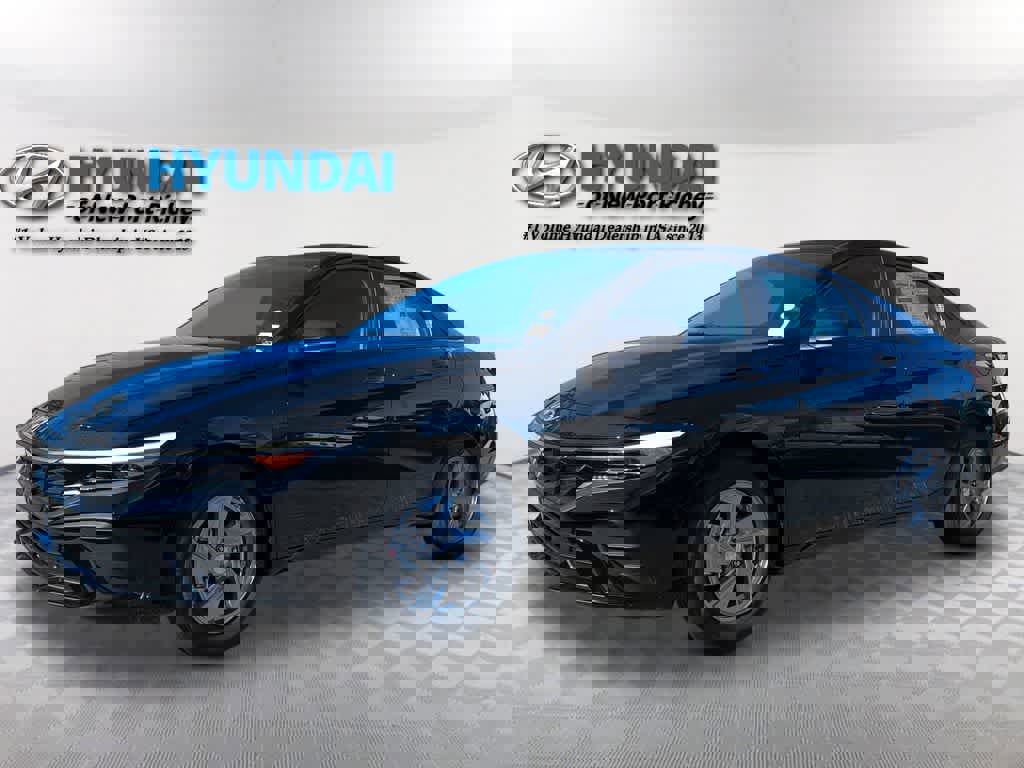 New 2026 Hyundai Elantra SE