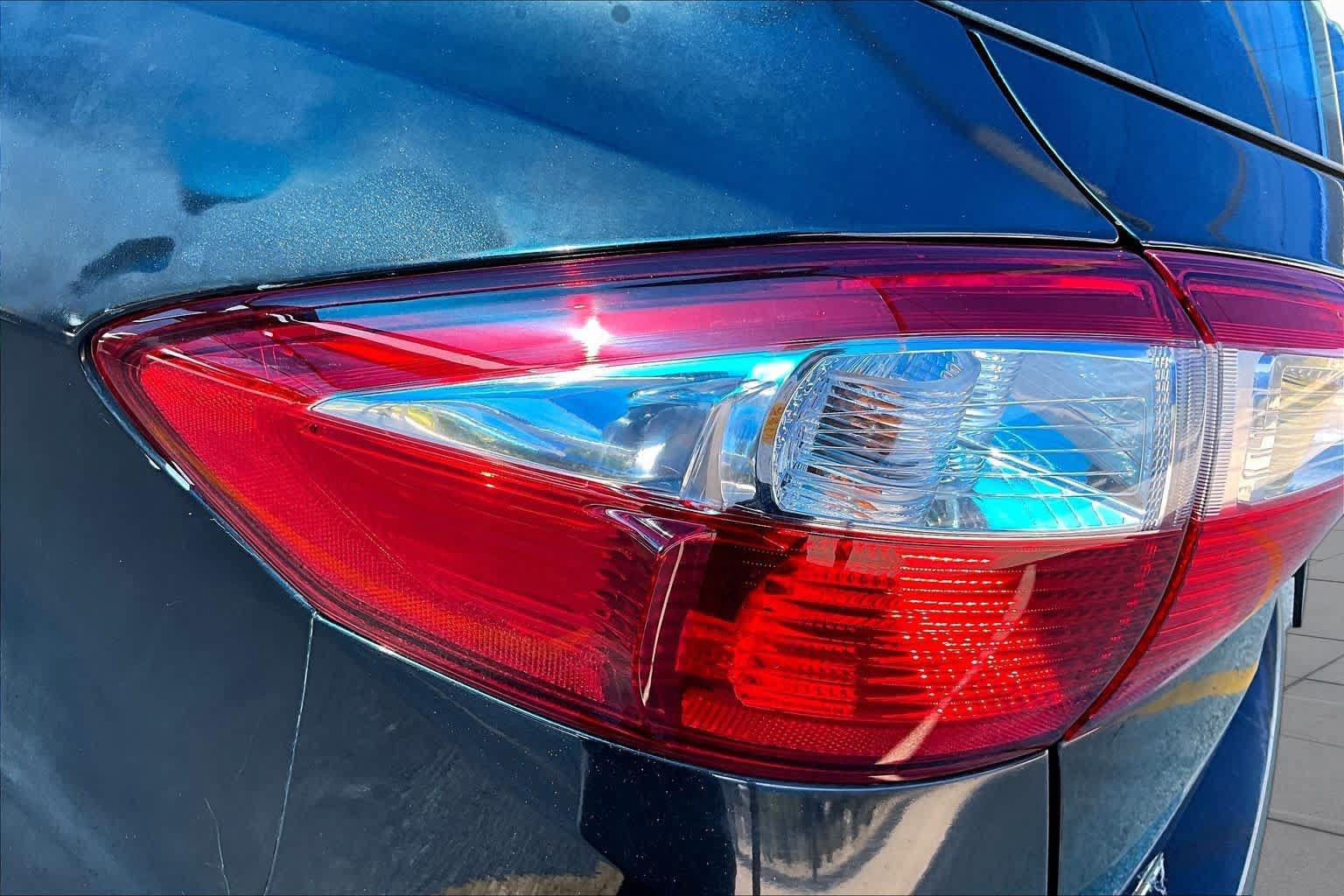 Used 2013 Ford C-MAX Energi SEL FWD image 28
