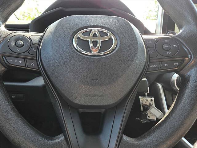 Used 2025 Toyota RAV4 LE AWD/4WD image 23