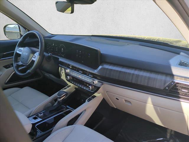 Used 2025 Kia Telluride SX w/ SX Captain's Chair Package image 27