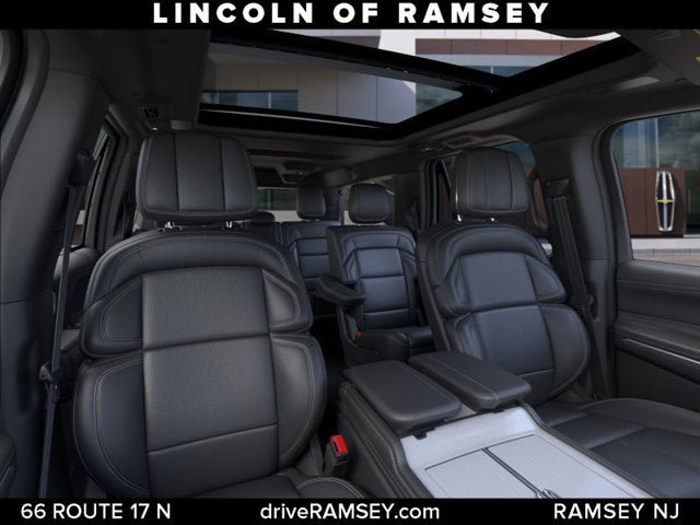 New 2026 Lincoln Navigator L Reserve w/ Jet Appearance Package AWD/4WD image 11