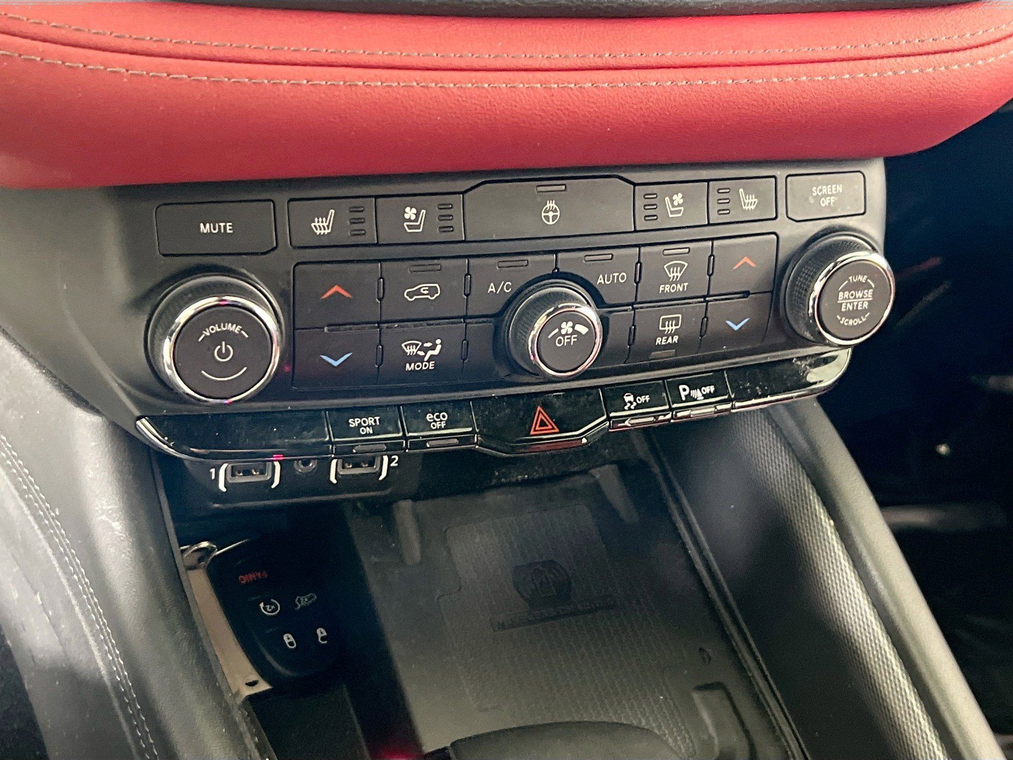 Used 2022 Dodge Durango R/T w/ Blacktop Package image 16