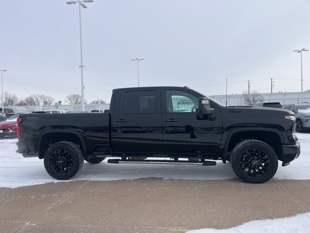 Used 2025 Chevrolet Silverado 3500 LTZ w/ Trail Boss Package image 2