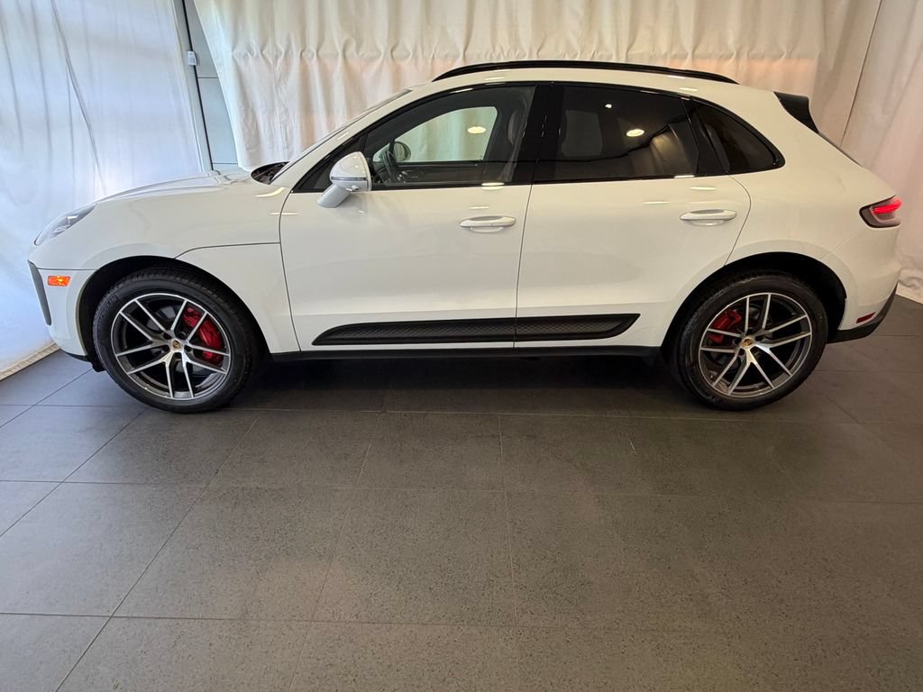 Certified 2023 Porsche Macan S AWD/4WD video 2